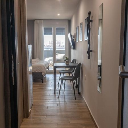 Raise Athens Metro Apartments エクステリア 写真