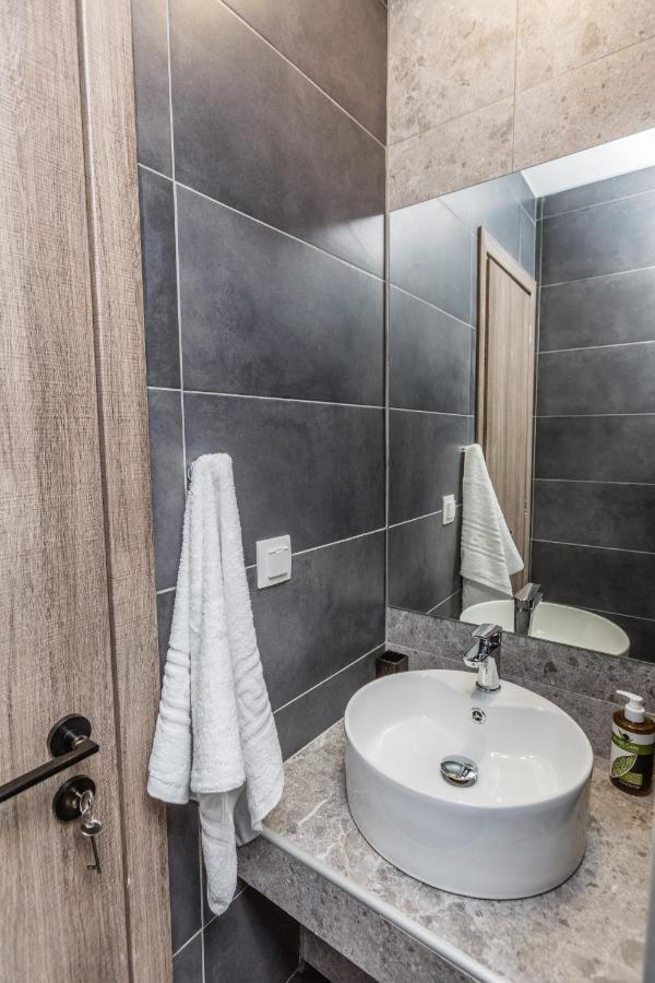 Raise Athens Metro Apartments エクステリア 写真