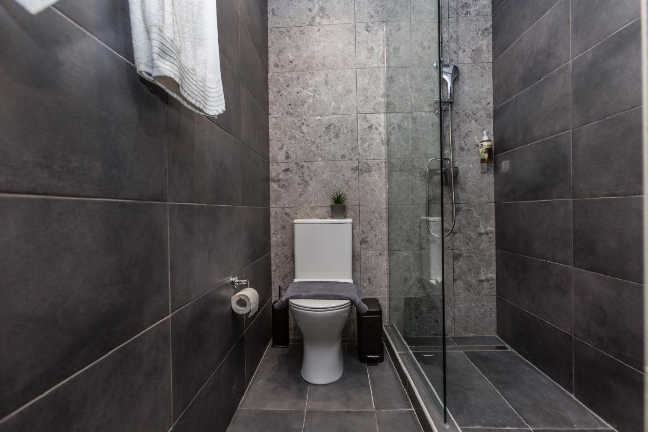 Raise Athens Metro Apartments エクステリア 写真