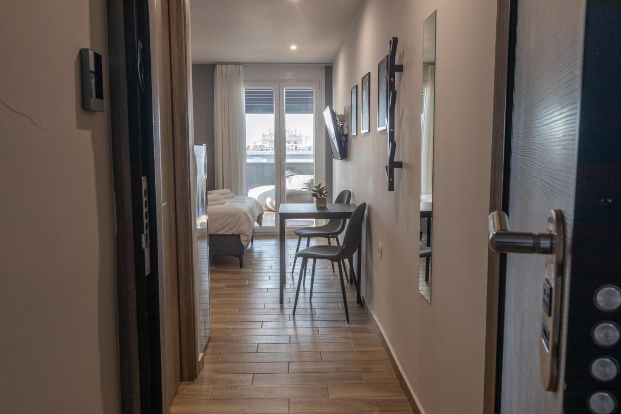 Raise Athens Metro Apartments エクステリア 写真